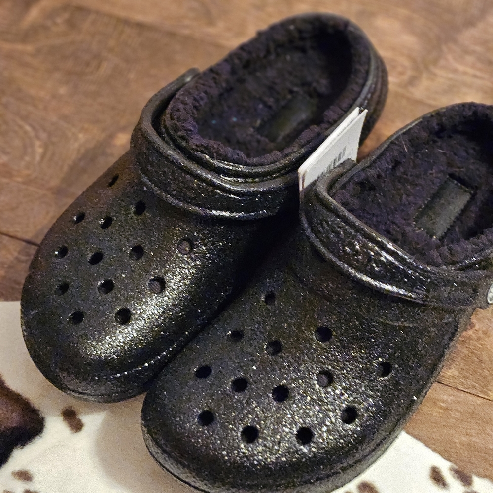Womens Fuzzy Glitter Black Crocs Size 8